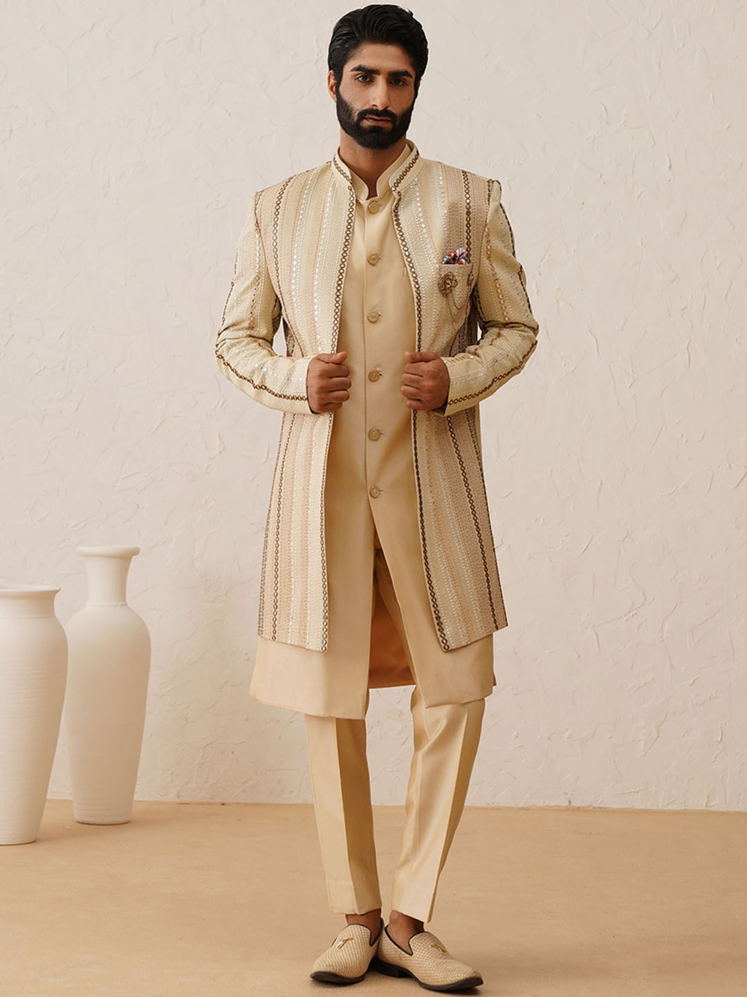 

Denis Parkar Men Embroidered Mandarin Collar Sherwani Set, Cream
