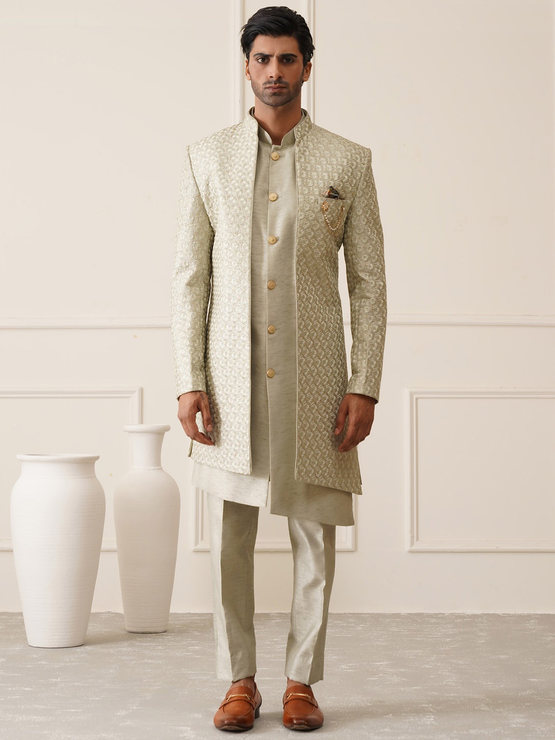

Denis Parkar Men Embroidered Mandarin Collar Sherwani Set, Green