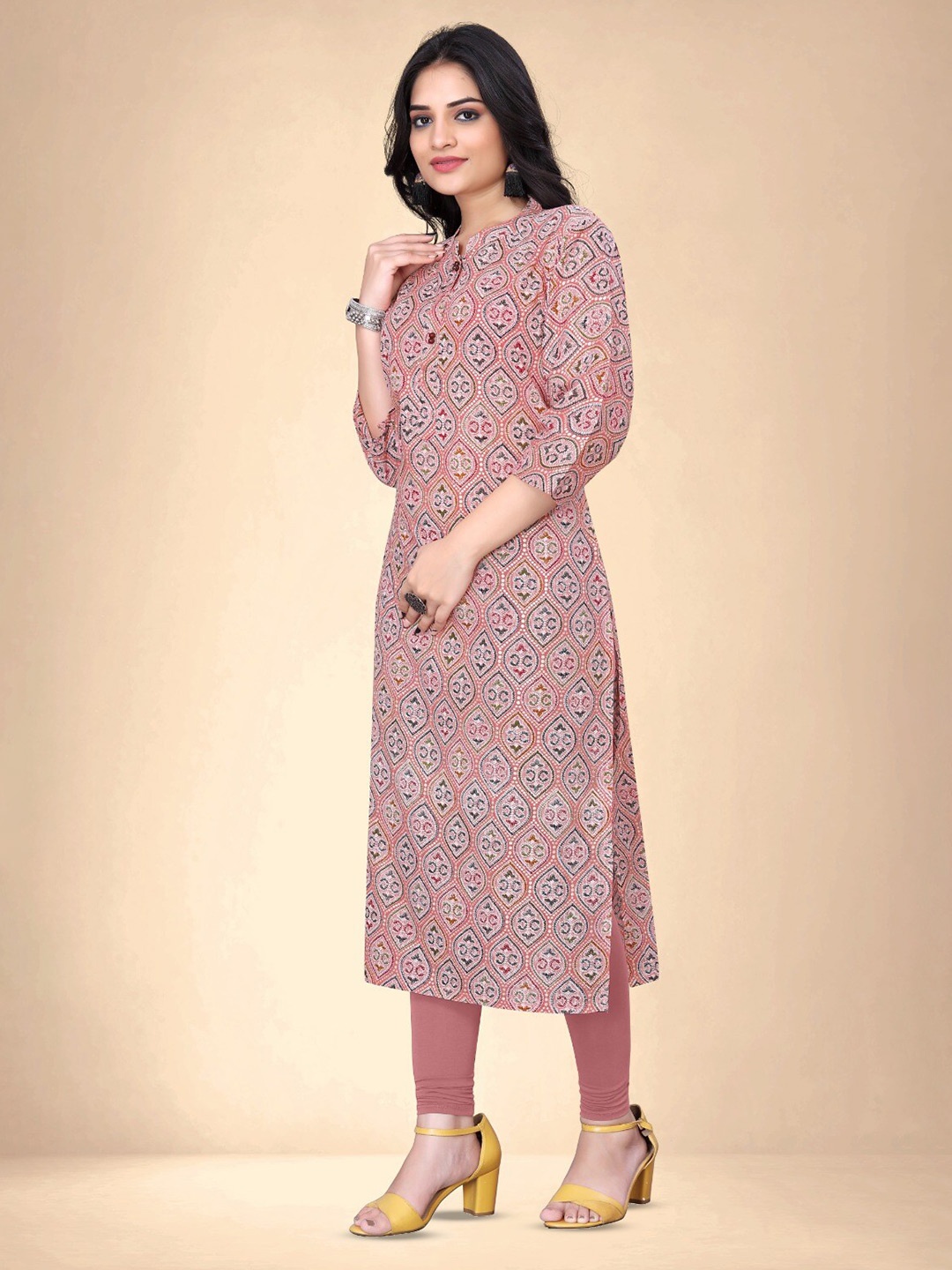 

Abhilasha Ethnic Motifs Printed Cotton Kurta, Peach