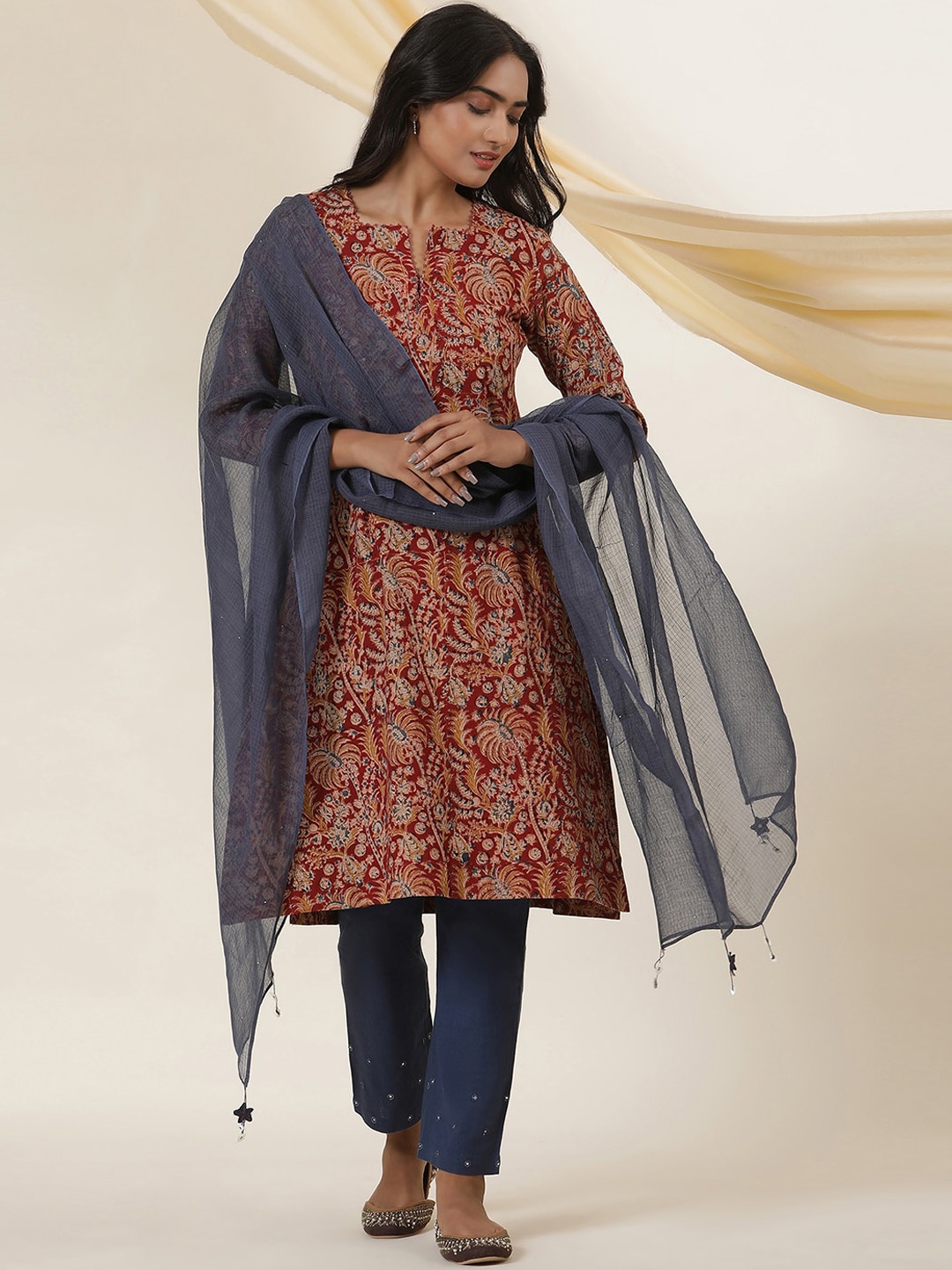 

W Women Printed Flared Sleeves Kurta, Red