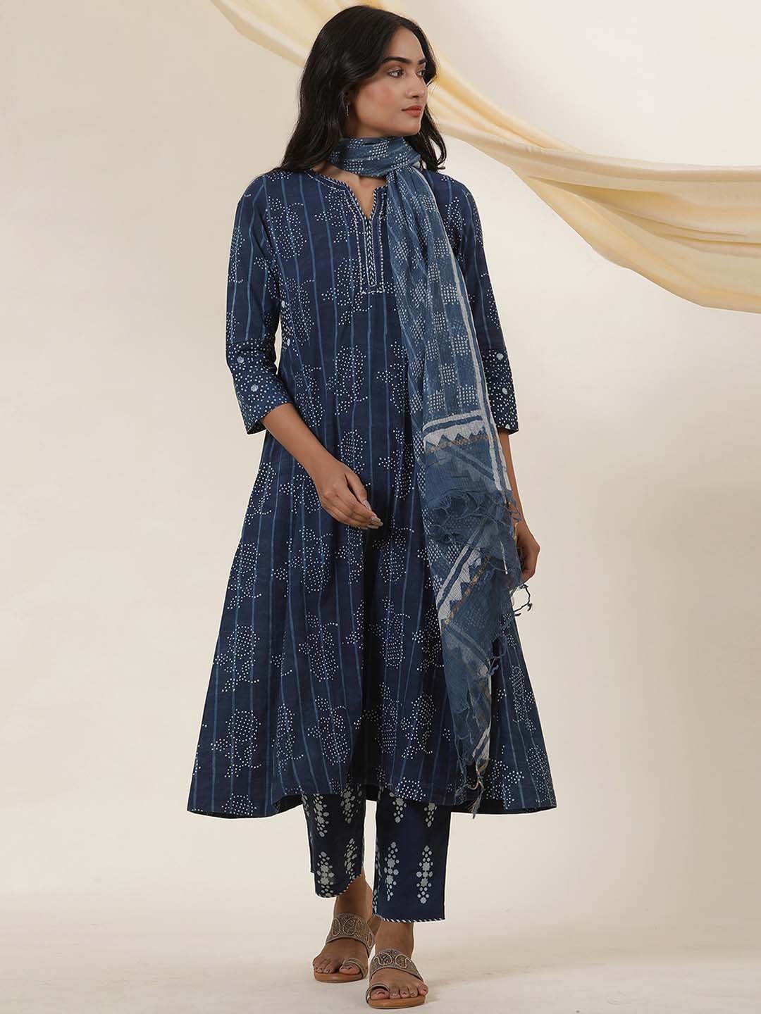 

W Floral Printed Notched Neck Cotton A-Line Kurta, Blue