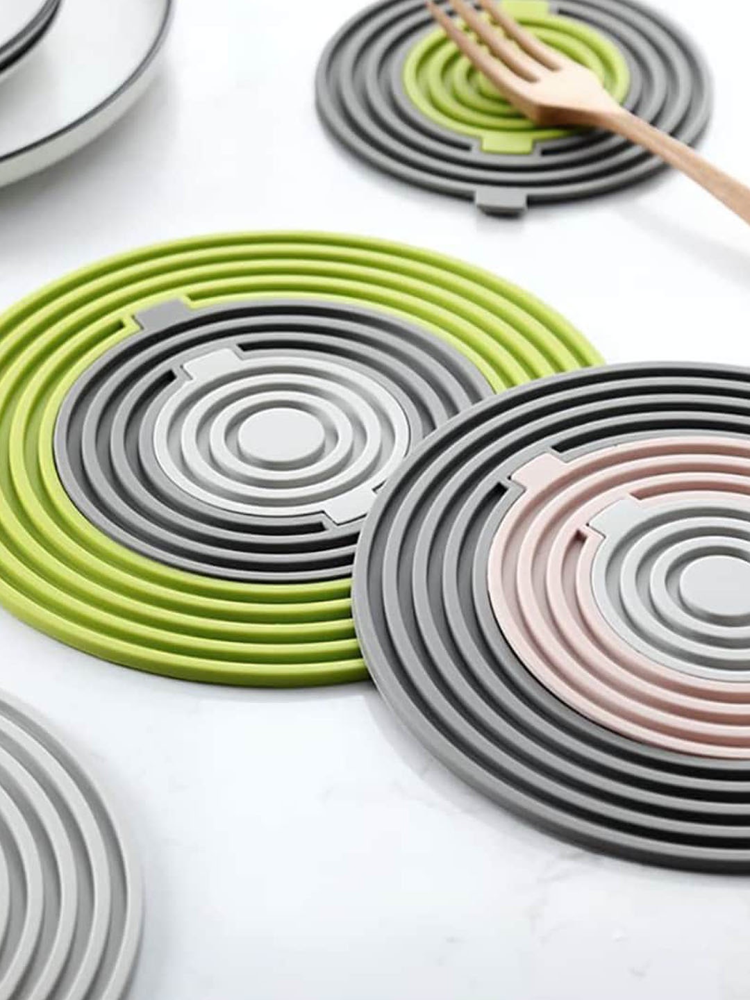 

P-Plus International Green & Grey 3 In 1 Silicone Trivet