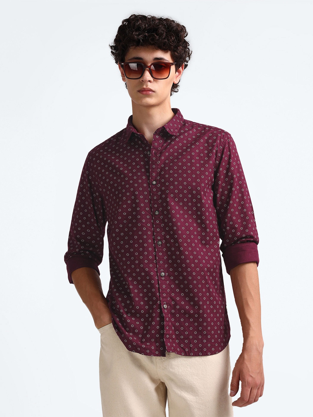 

Flying Machine Geometric Printed Spread Collar Cotton Twill Casual Shirt, Red