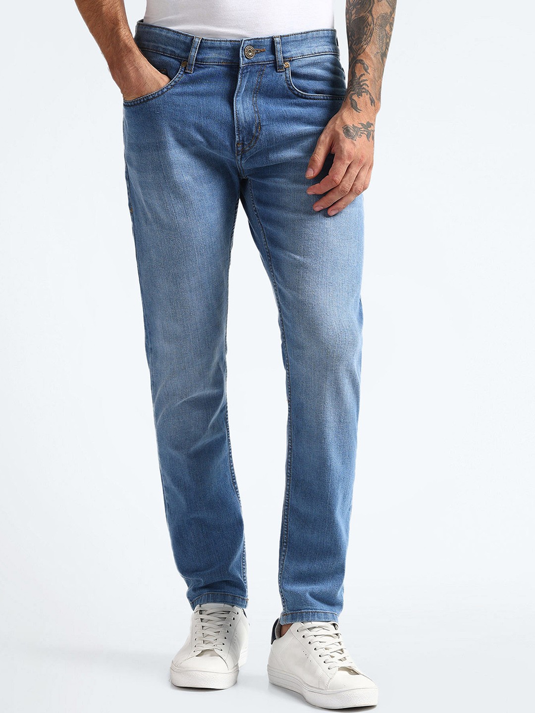 

Flying Machine Men Tapered Fit Light Fade Clean Look Cotton Stretchable Jeans, Blue