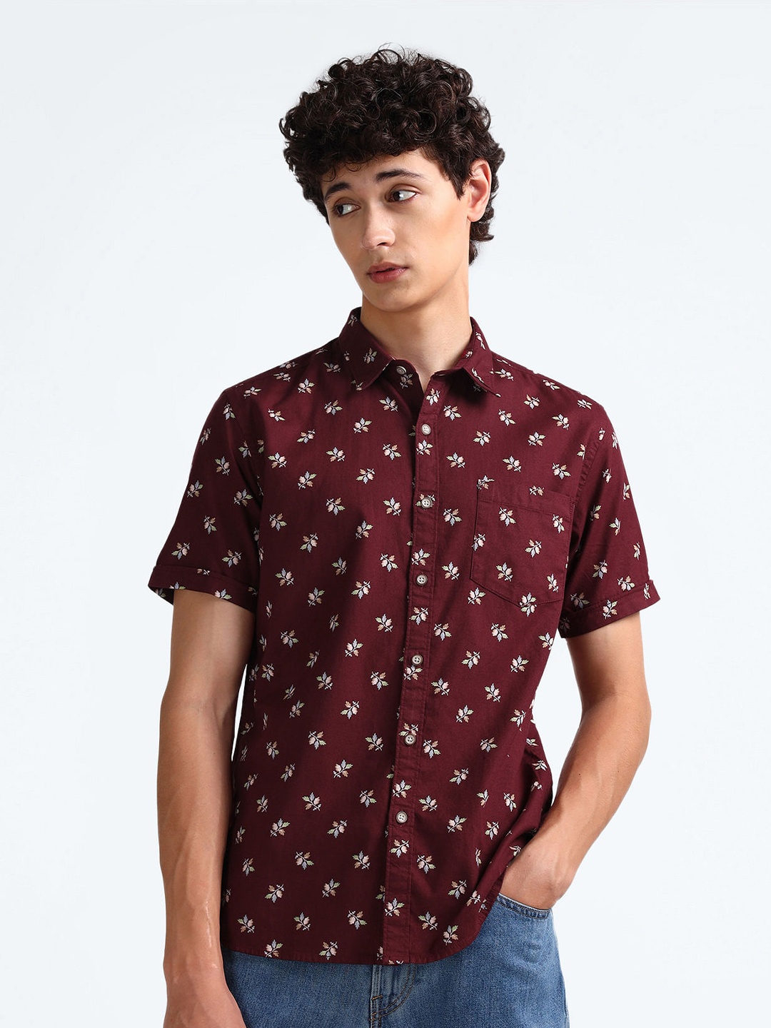 

Flying Machine Slim Fit Floral Printed Spread Collar Cotton Casual Shirt, Red
