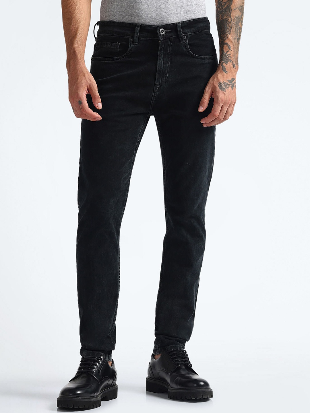 

Flying Machine Men Tapered Fit Clean Look Stretchable Jeans, Black