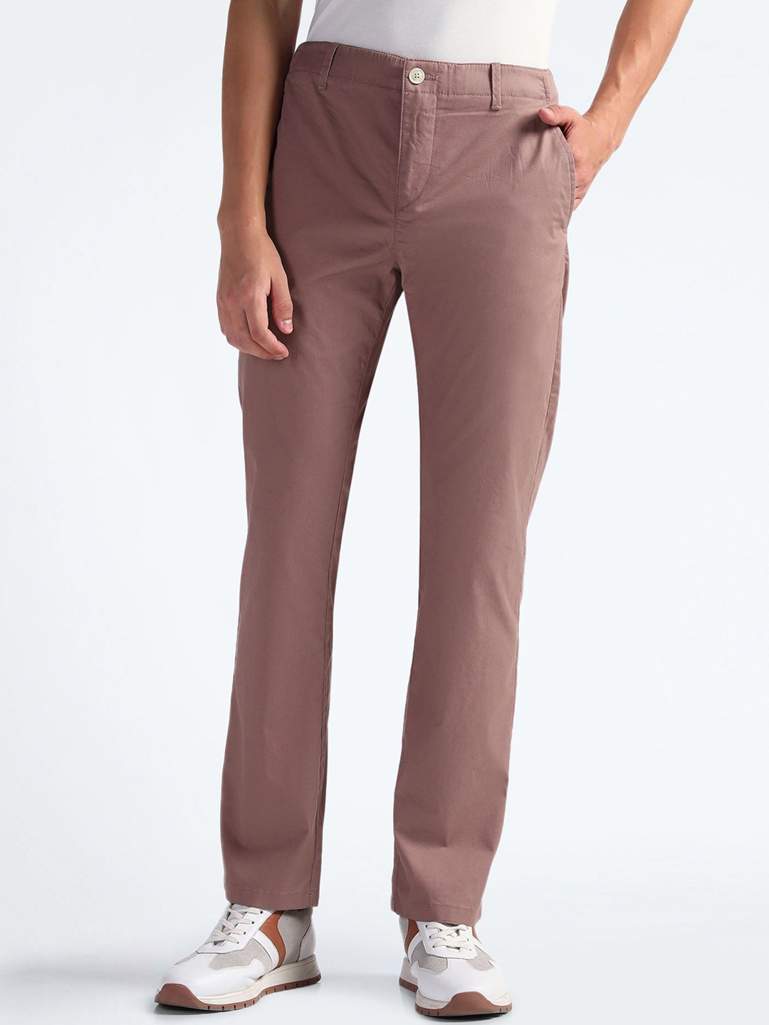 

Flying Machine Men Mid-Rise Plain Straight Fit Cotton Trousers, Pink