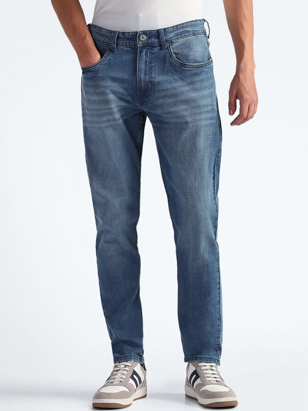 

Flying Machine Men Tapered Fit Heavy Fade Stretchable Jeans, Blue