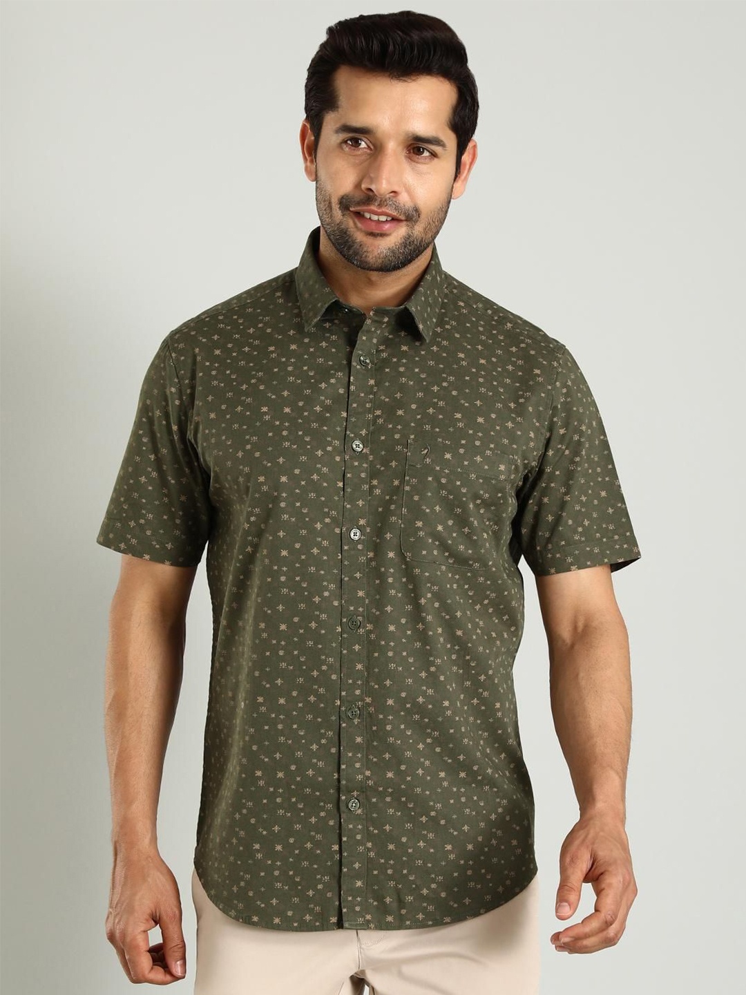 

Indian Terrain Classic Slim Fit Floral Printed Cotton Casual Shirt, Green