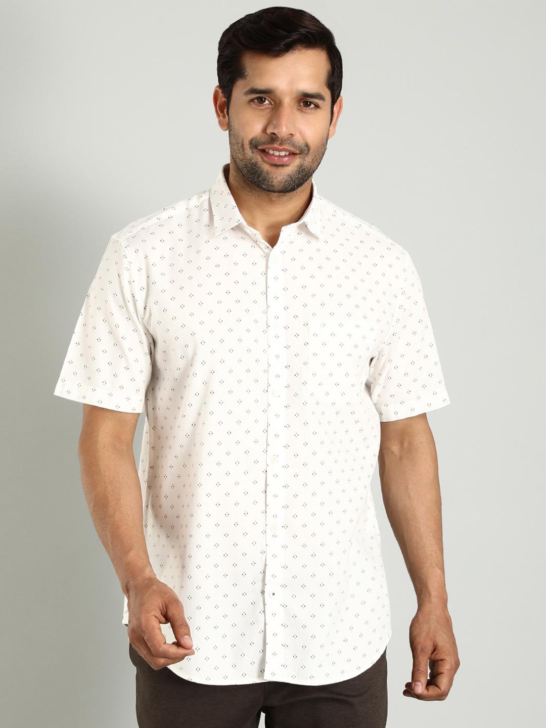

Indian Terrain Classic Slim Fit Cotton Printed Casual Shirt, White
