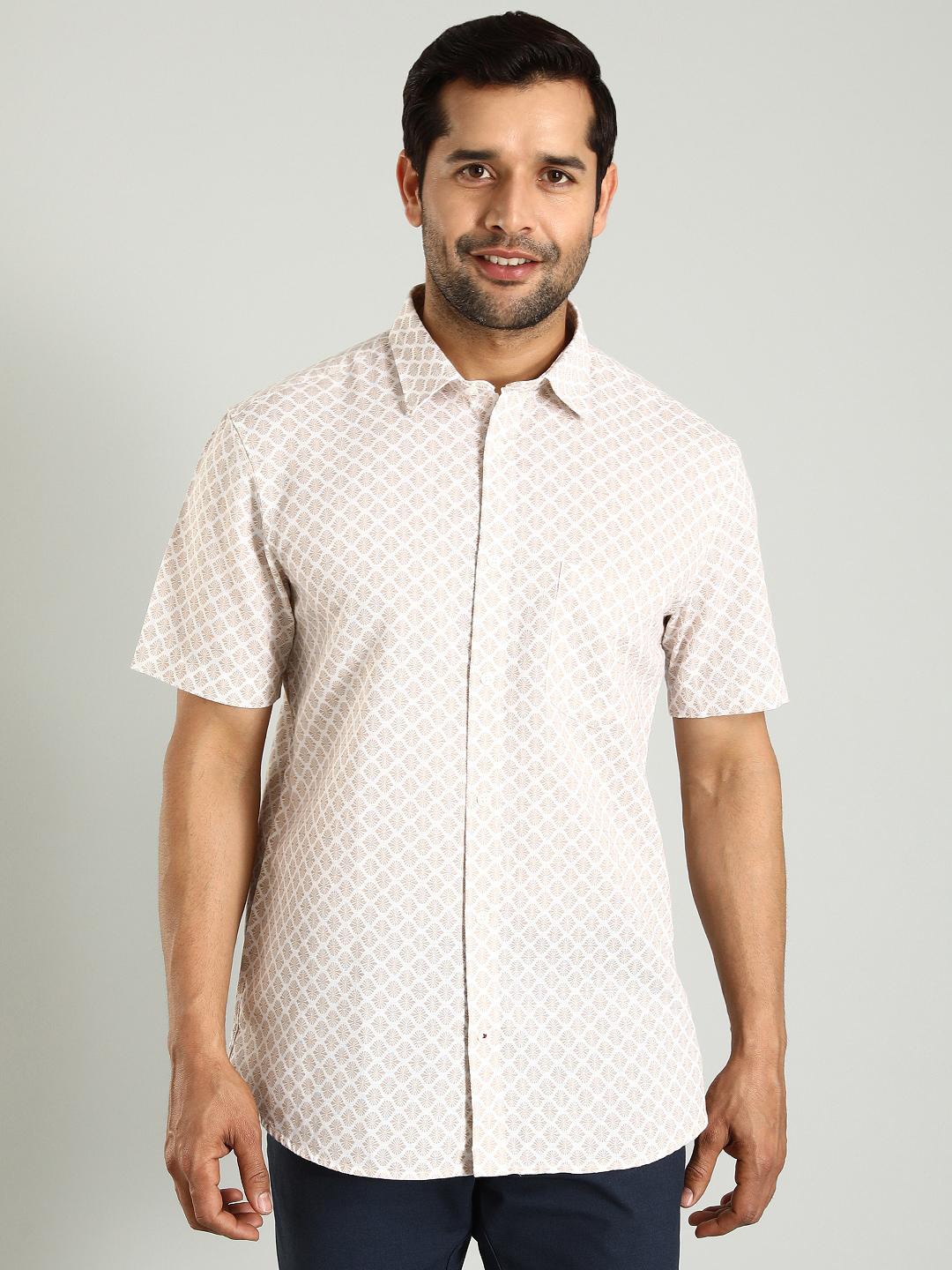 

Indian Terrain Geometric Printed Classic Slim Fit Opaque Casual Shirt, White