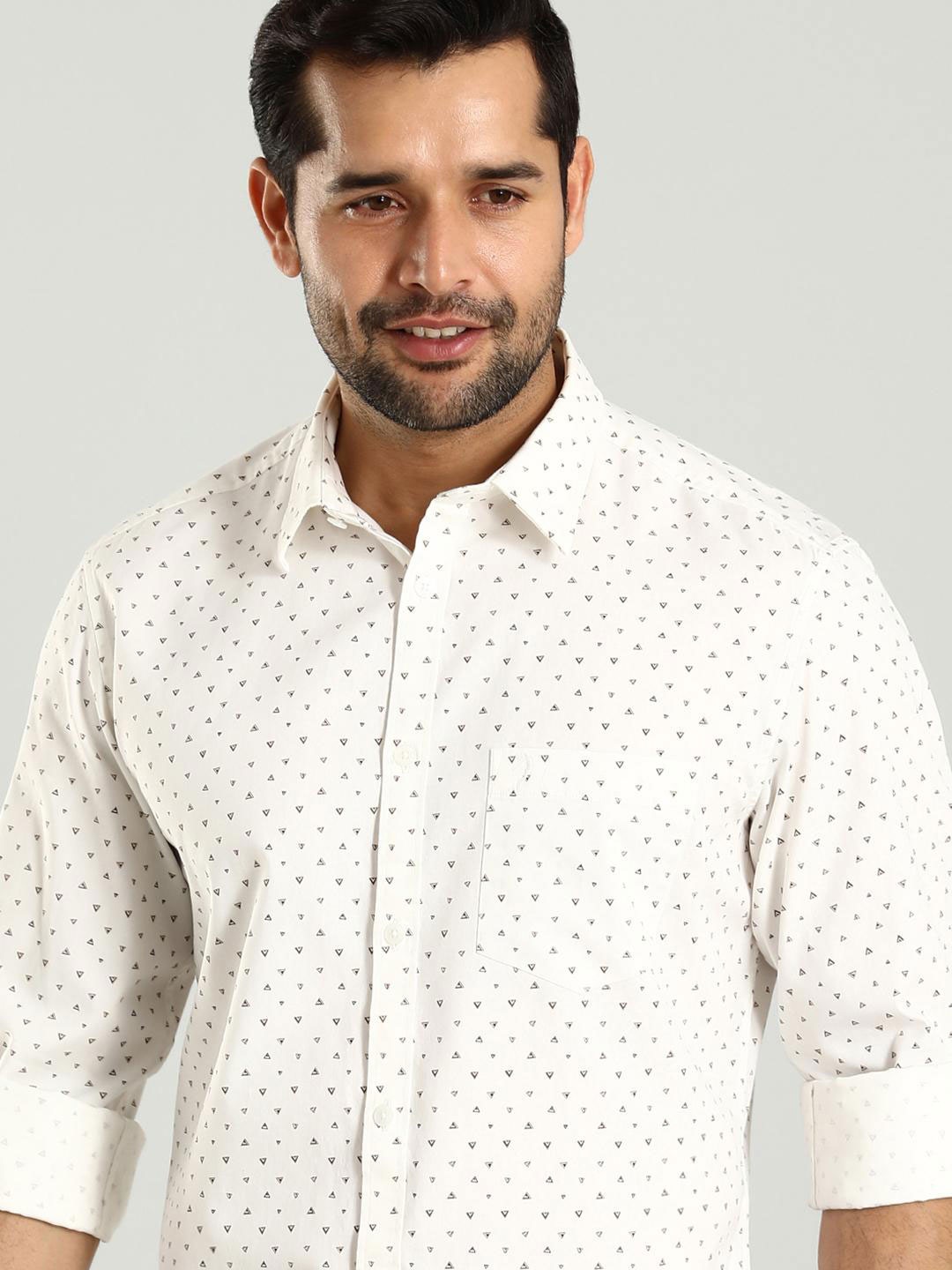 

Indian Terrain Men Classic Slim Fit Opaque Printed Casual Shirt, White