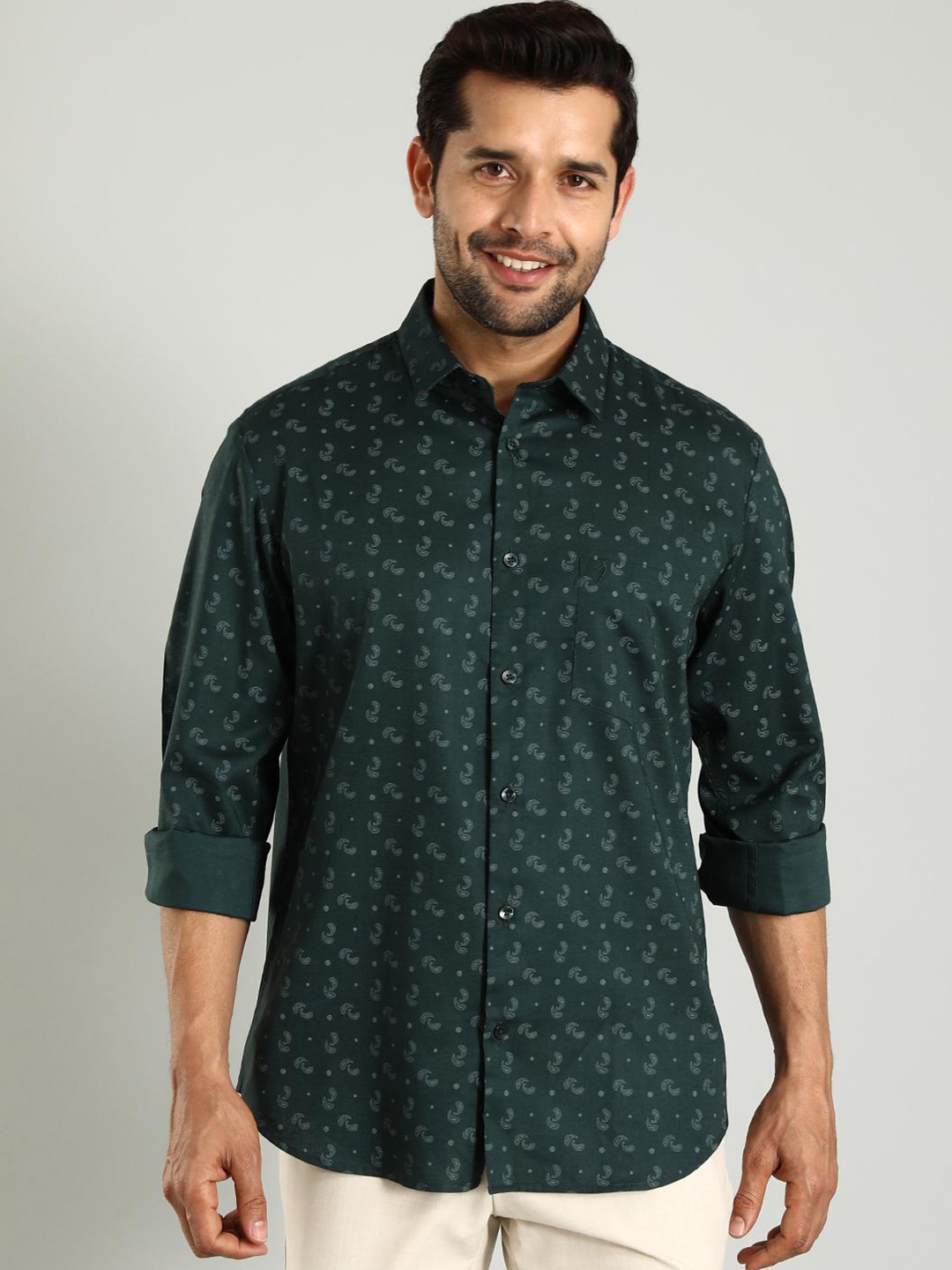 

Indian Terrain Classic Slim Fit Floral Printed Casual Shirt, Green