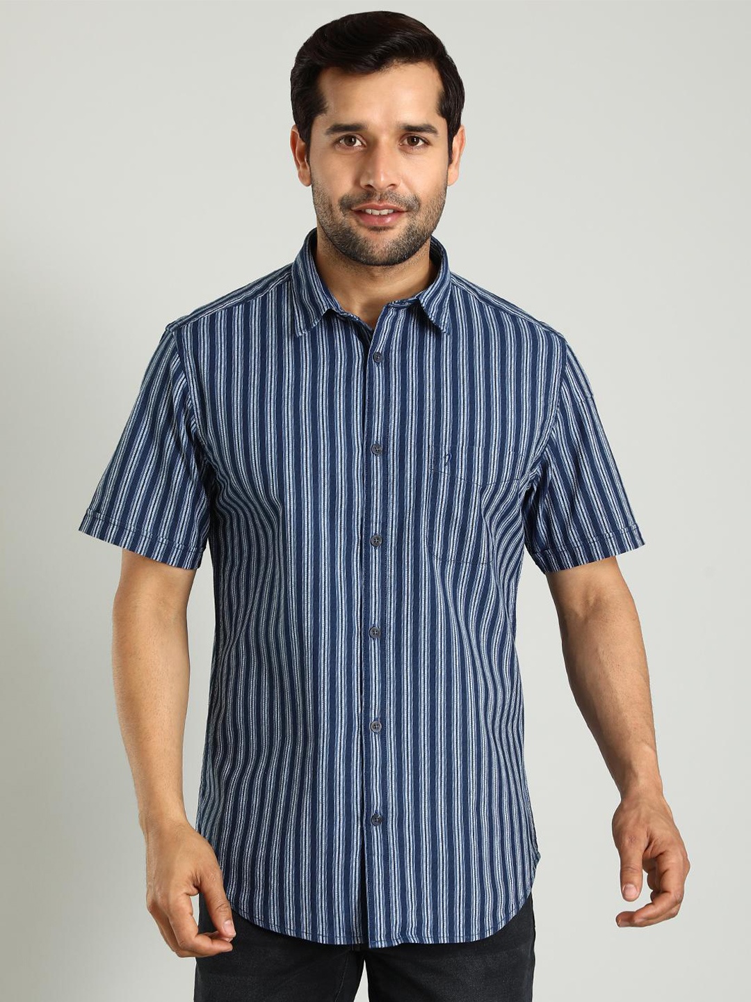 

Indian Terrain Chiseled Spread Collar Skinny Fit Striped Cotton Casual Shirt, Blue