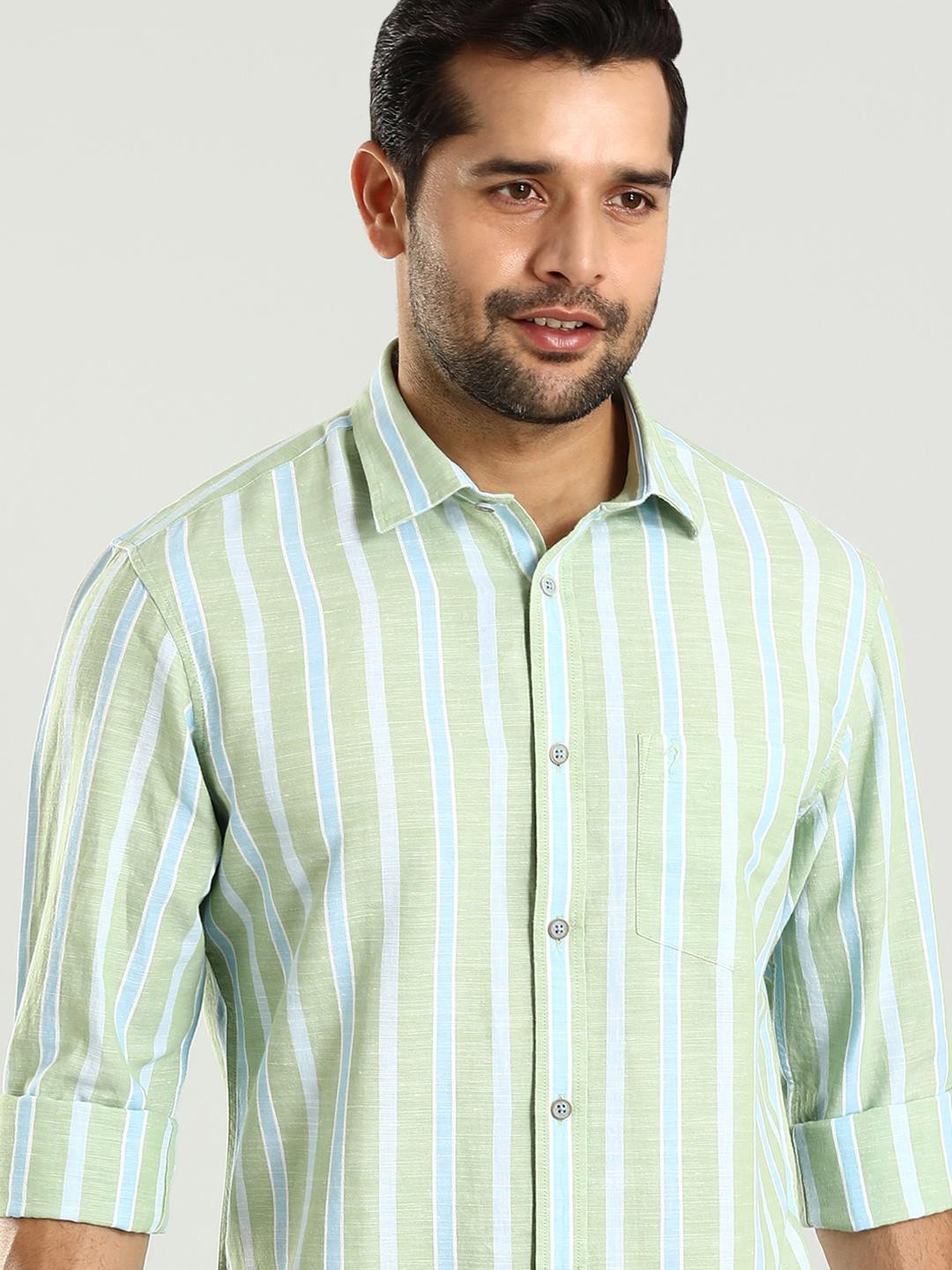 

Indian Terrain Striped Classic Slim Fit Opaque Casual Shirt, Green