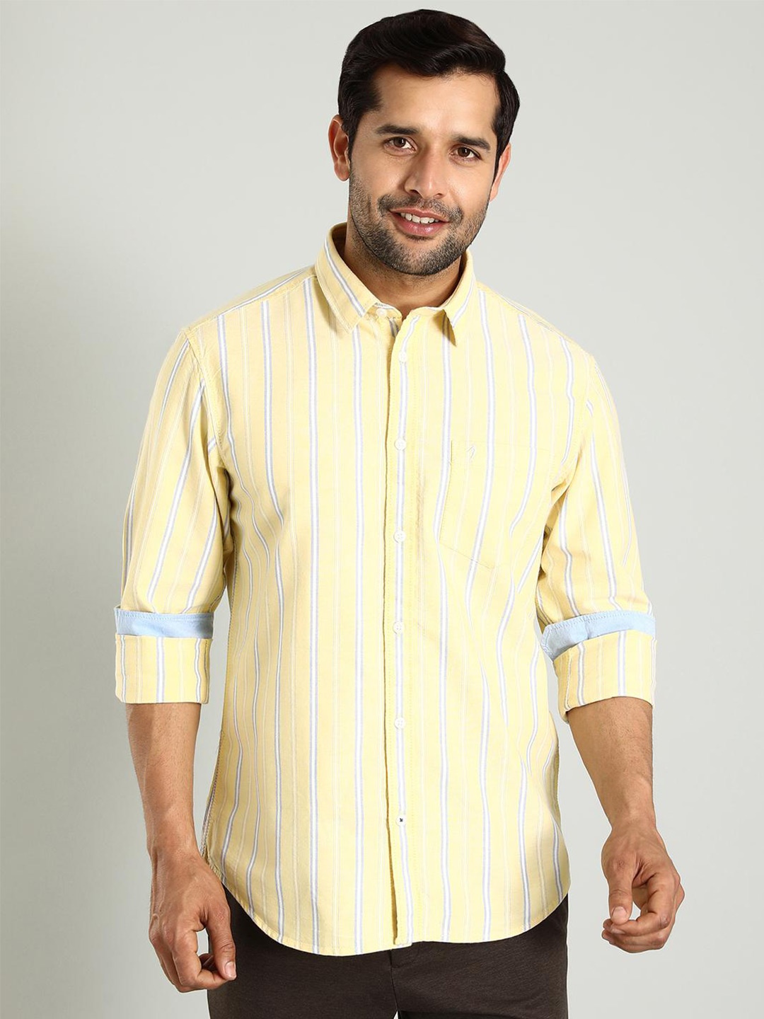 

Indian Terrain Men Classic Slim Fit Opaque Striped Casual Shirt, Yellow