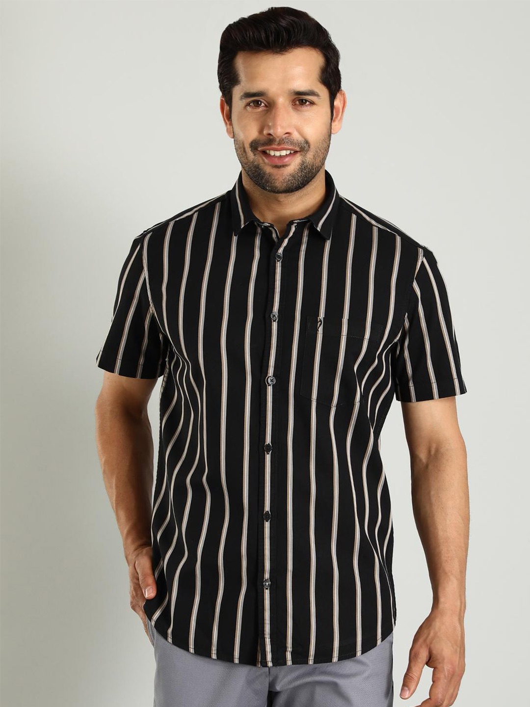 

Indian Terrain Spread Collar Short Sleeves Classic Slim Fit Cotton Striped Casual Shirt, Black