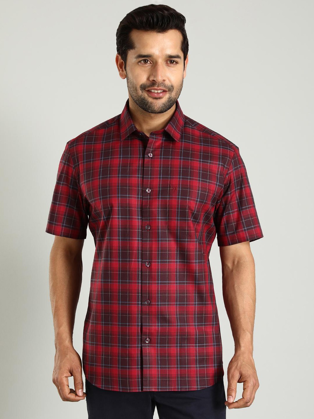 

Indian Terrain Classic Slim Fit Tartan Checks Checked Cotton Casual Shirt, Red