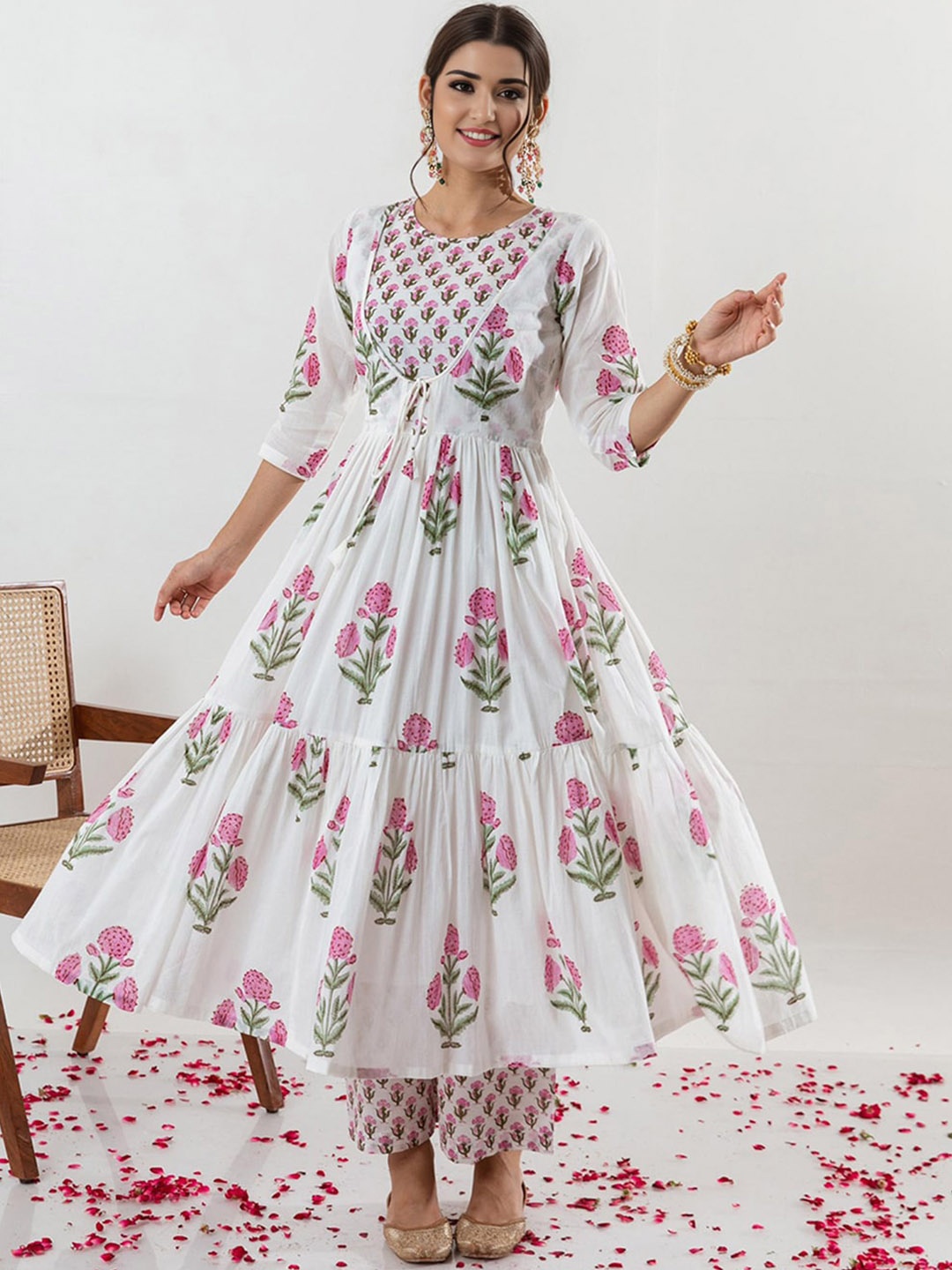 

BLACK SCISSOR Floral Printed Pure Cotton Kurta With Palazzo & Dupatta, Off white