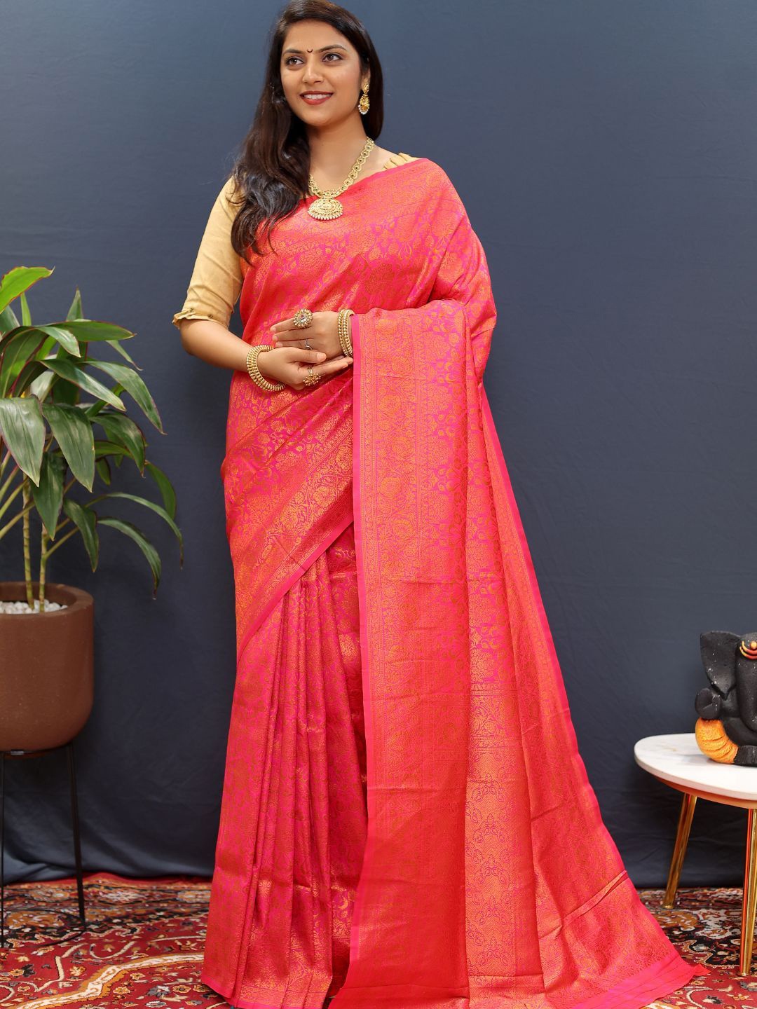 

SGF11 Woven Design Zari Art Silk Kanjeevaram Saree, Pink