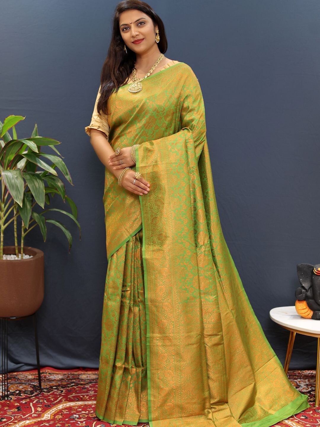 

SGF11 Woven Design Zari Art Silk Heavy Work Kanjeevaram Saree, Lime green