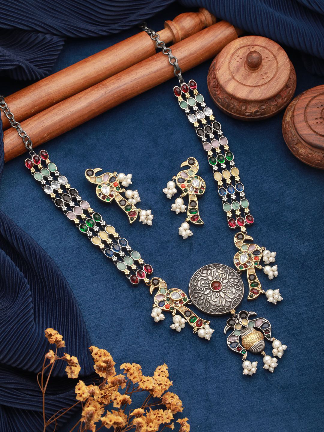 

Saraf RS Jewellery Rhodium-Plated Artificial Stones and Beads Oxidised Necklace Set, Green