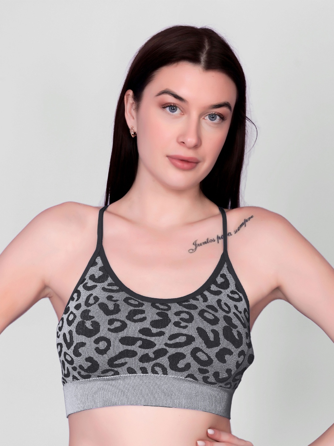 

Gopalvilla Printed Full Coverage Lightly Padded Workout Bra With All Day Comfort, Black