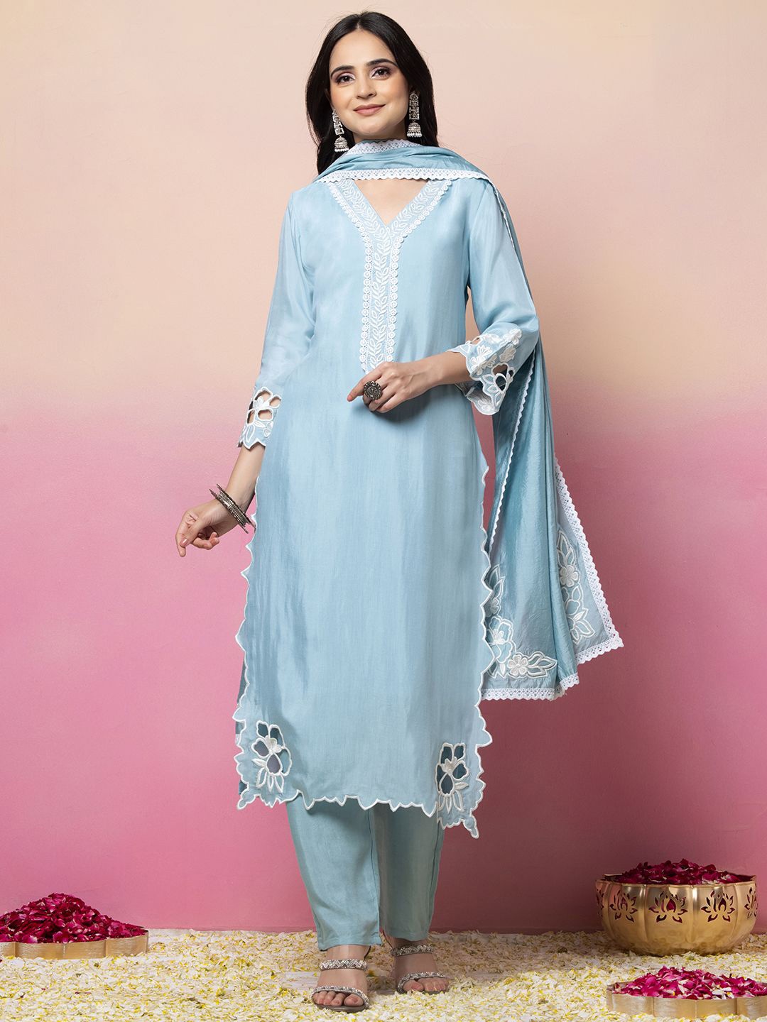 

INDYA Embroidered Straight Kurta With Trouser & Dupatta, Blue