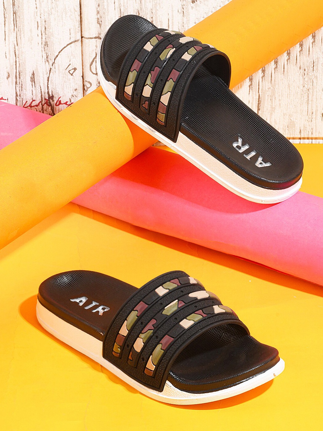 

KATS Kids Self Design Sliders, Black