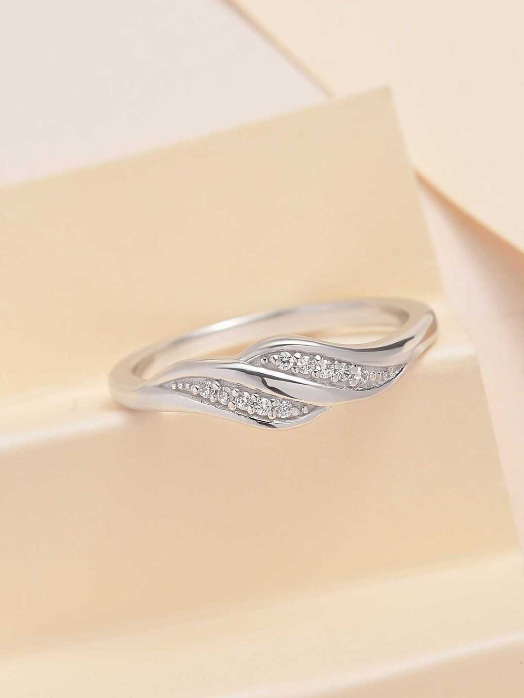 

Ornate Jewels 925 Silver Rhodium-Plated American Diamonds Simple Band Ring