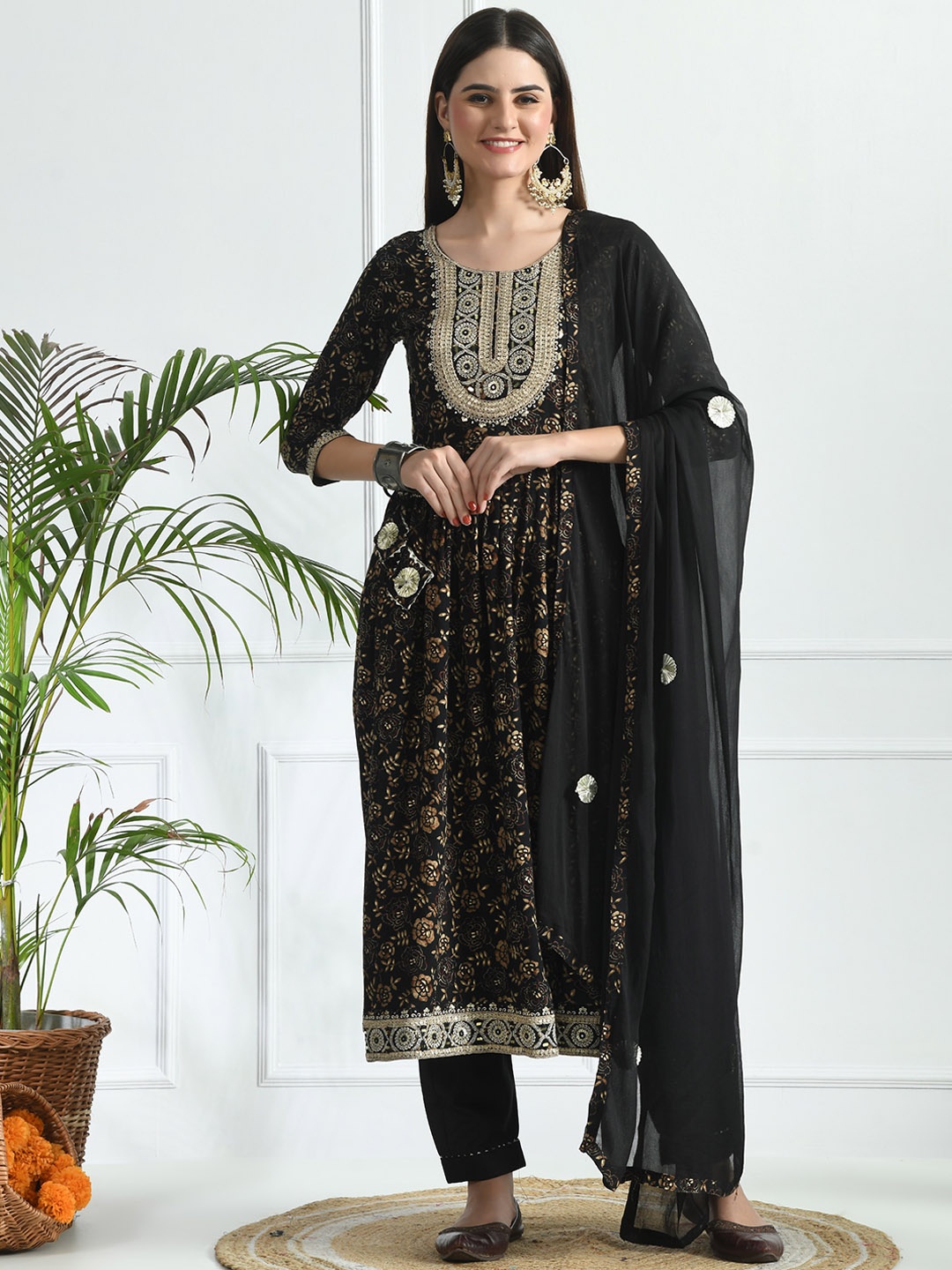 

Minifest Floral Printed Zari Pure Cotton Kurta with Trousers & Dupatta, Black