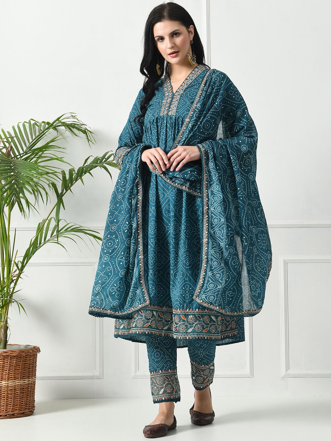 

Minifest V Neck Floral Printed Regular Pure Cotton A-Line Kurta Set, Blue