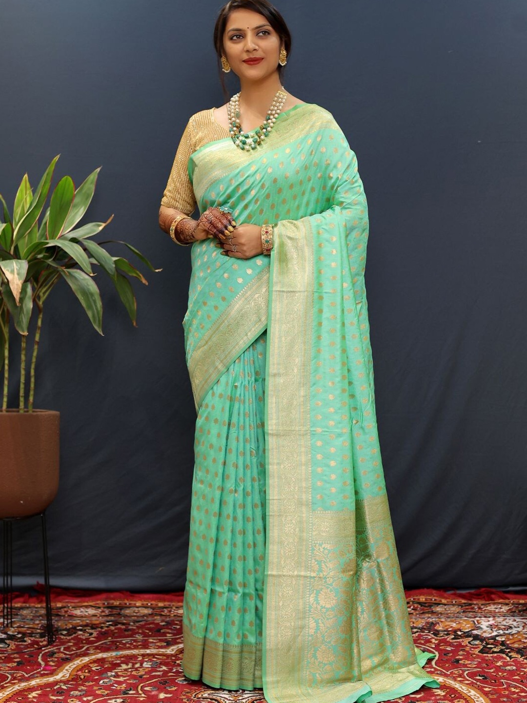 

SGF11 Woven Design Zari Art Silk Kanjeevaram Saree, Sea green