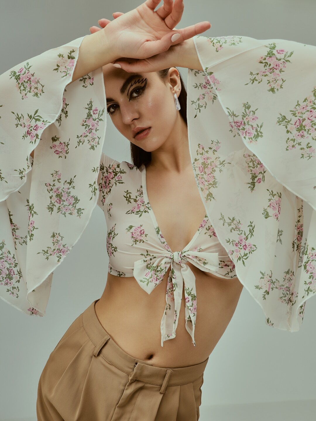 

TANDUL Floral Printed Tie-Up Neck Flared Sleeves Crop Top, White