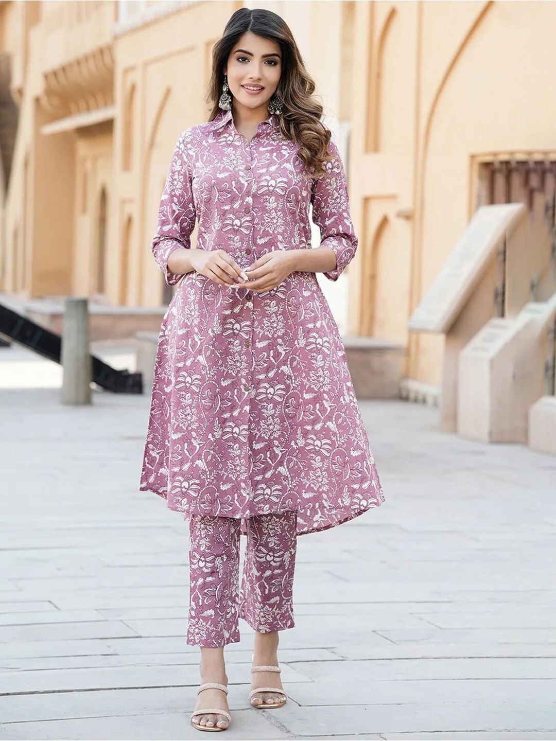 

Shrivani Floral Printed Shirt Collar Three-Quarter Sleeves Pure Cotton Kurta with Trousers, Mauve