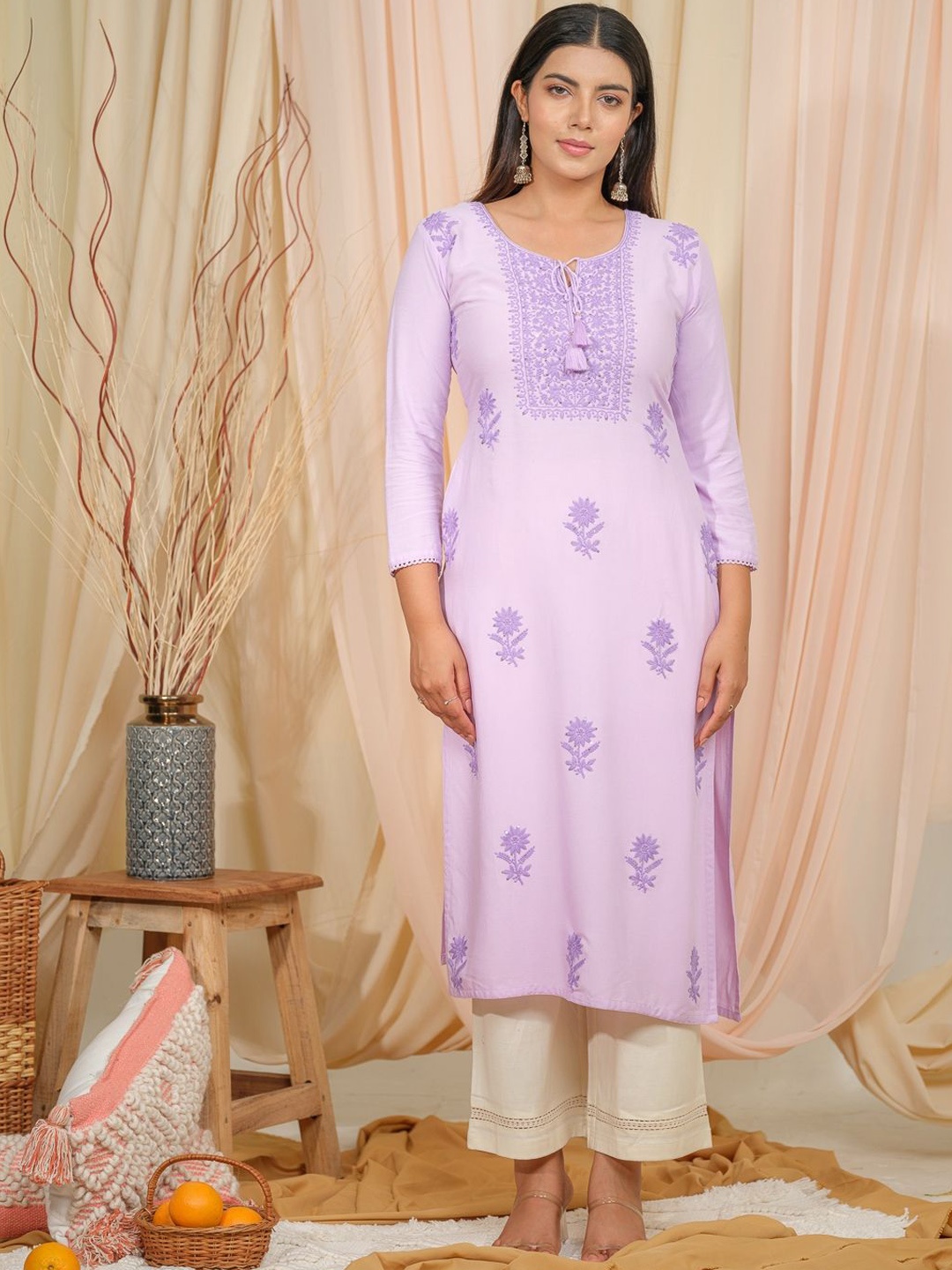 

Ode by House of Pataudi Floral Embroidered Tie-Up Neck Straight Kurta, Purple