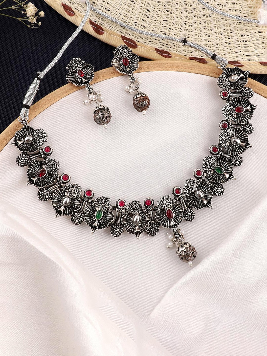 

MANSIYAORANGE Silver-Plated Artificial Stones Studded & Beaded Jewellery Set