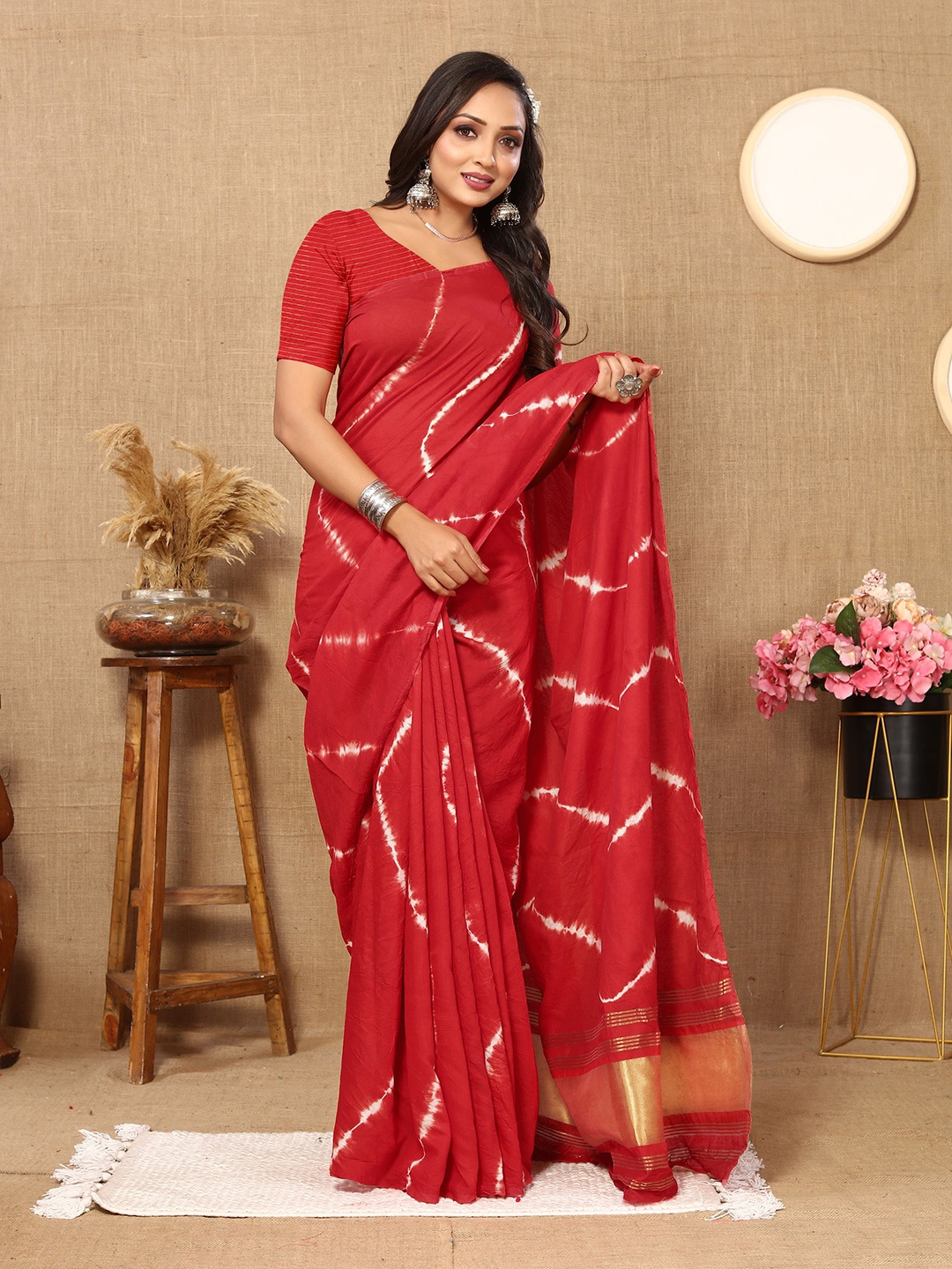 

KALINI Tie and Dye Zari Pure Cotton Saree, Red