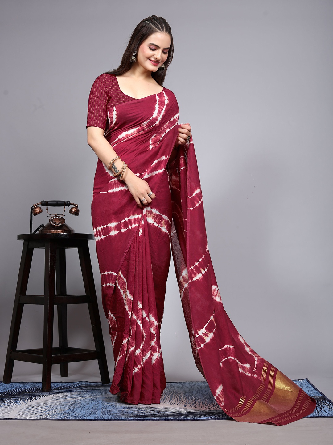 

KALINI Tie and Dye Zari Pure Cotton Banarasi Saree, Red