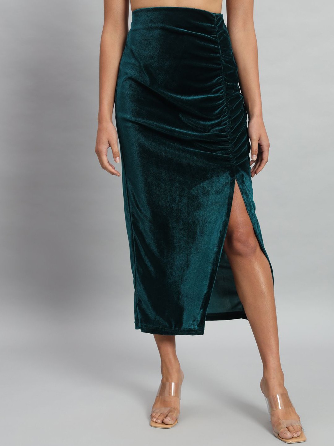 

VAARARO Women Velvet Pencil Midi Skirt, Green
