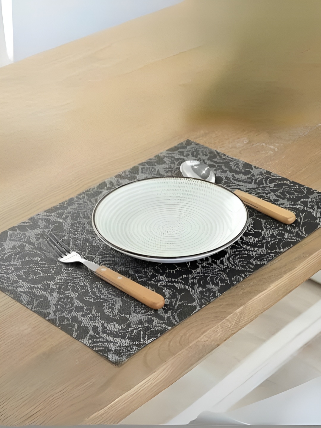 

YELONA Grey & Black 6 Pieces Self-Designed Table Placemats