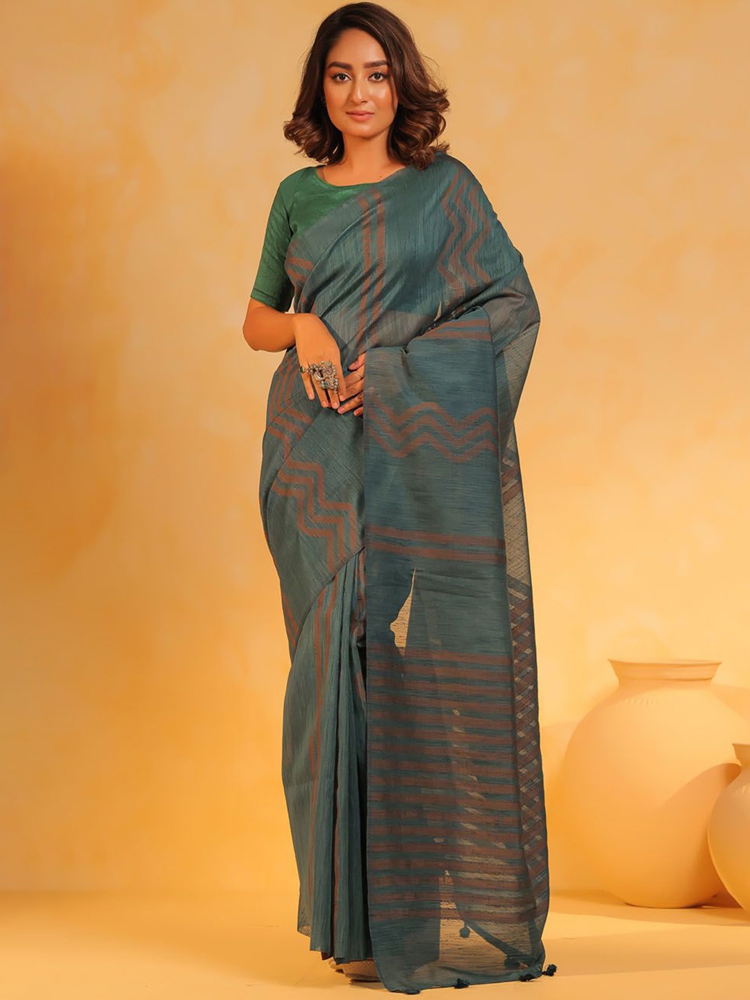 

KAVVYA Woven Design Silk Blend Banarasi Saree, Green