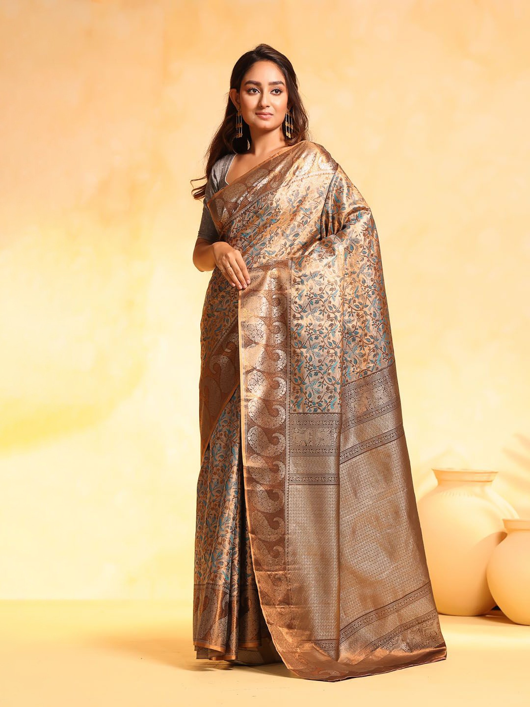 

KAVVYA Woven Design Zari Silk Blend Banarasi Saree, Metallic
