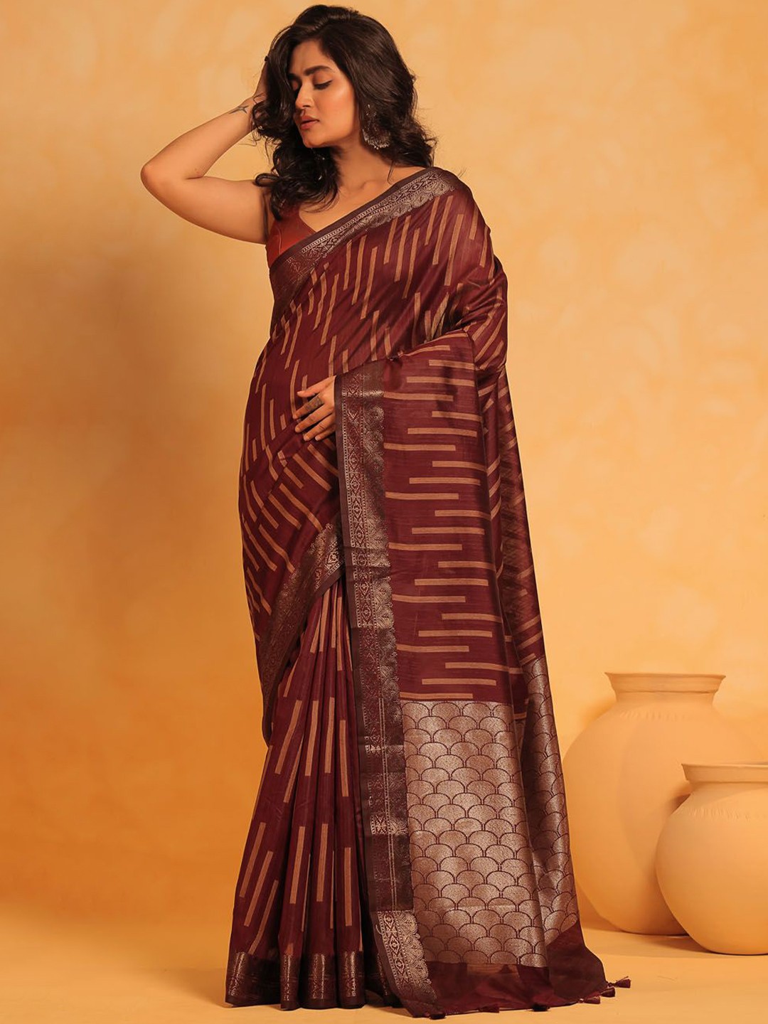

KAVVYA Woven Design Zari Silk Blend Banarasi Saree, Magenta