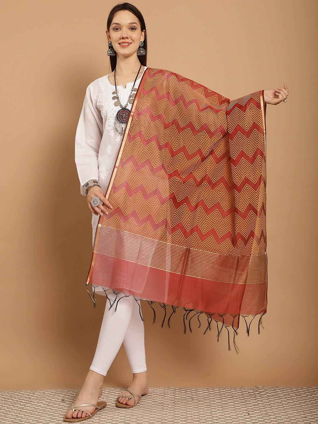 

SOUNDARYA Woven Design Banarasi Silk Dupatta, Maroon