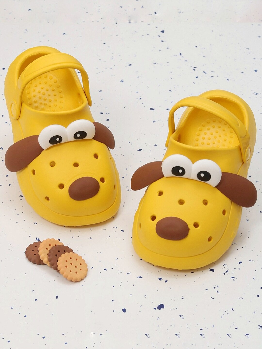 

Yellow Bee Boys Rubber Clogs