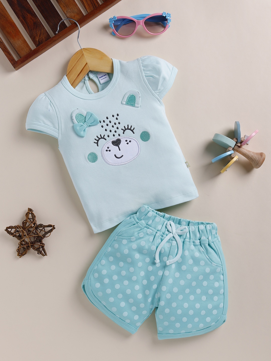

Moms Love Infant Girls Pure Cotton Printed Top with Shorts, Green