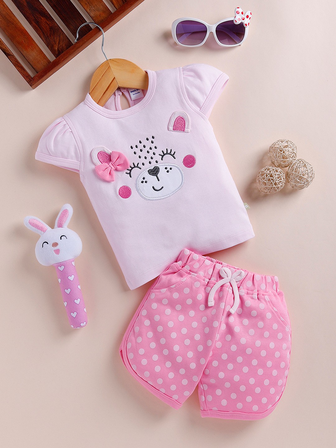 

Moms Love Infant Girls Pure Cotton Printed Top with Shorts, Pink