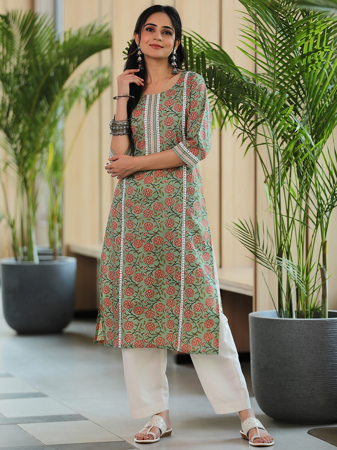 

Libas Floral Printed Gotta Patti Cotton Straight Kurta, Green