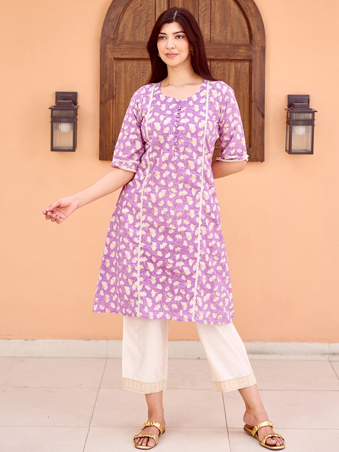 

Libas Round Neck Gotta Patti Floral Printed A Line Kurta, Purple